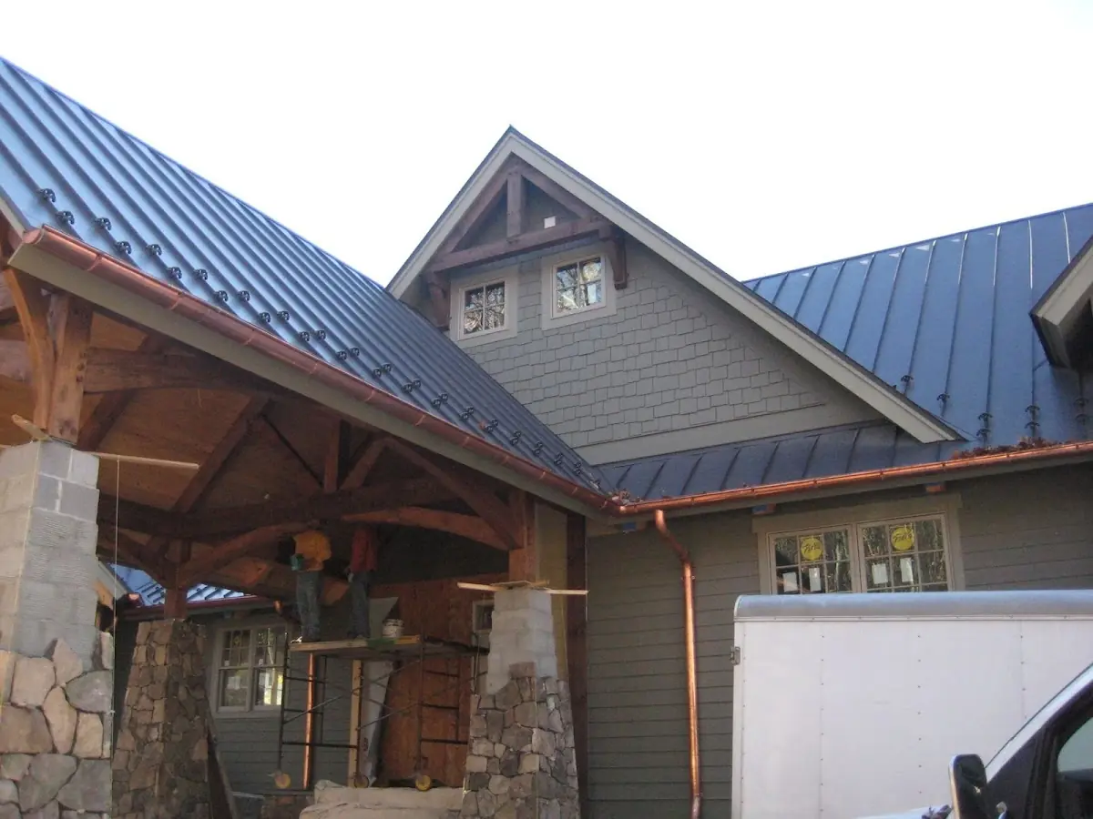 Craftsman Roofing team delivering quality roofing work in Southeast Aurora